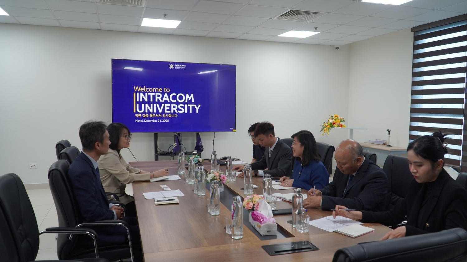 Trường Đại học Intracom làm việc với Đại sứ quán Hàn Quốc: Mở rộng hợp tác đào tạo và phát triển nguồn nhân lực chất lượng cao 2 BES01360 1