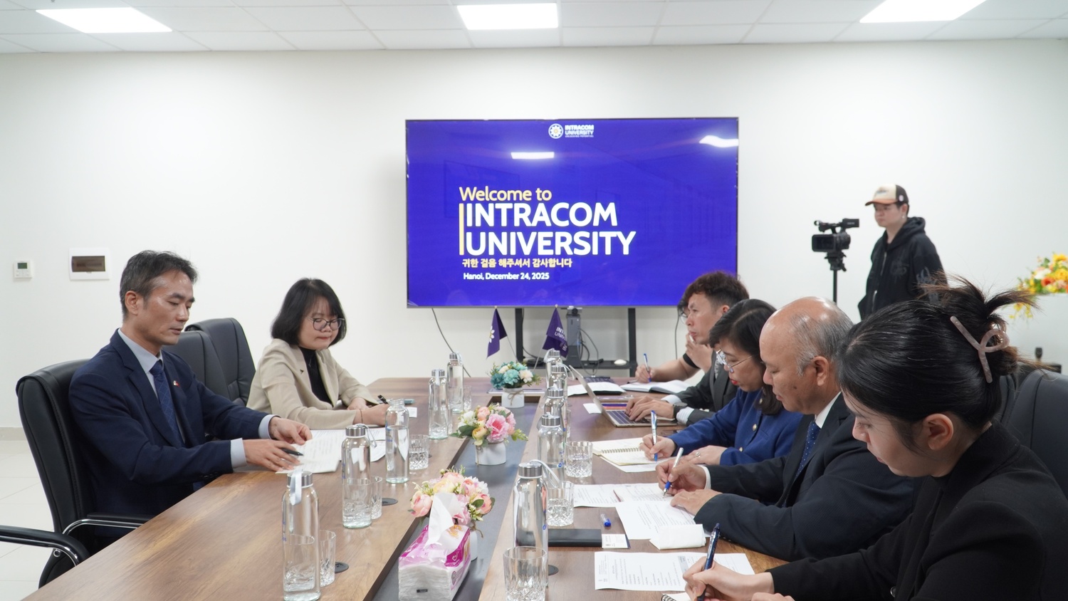 Trường Đại học Intracom làm việc với Đại sứ quán Hàn Quốc: Mở rộng hợp tác đào tạo và phát triển nguồn nhân lực chất lượng cao 5 BES01413 1