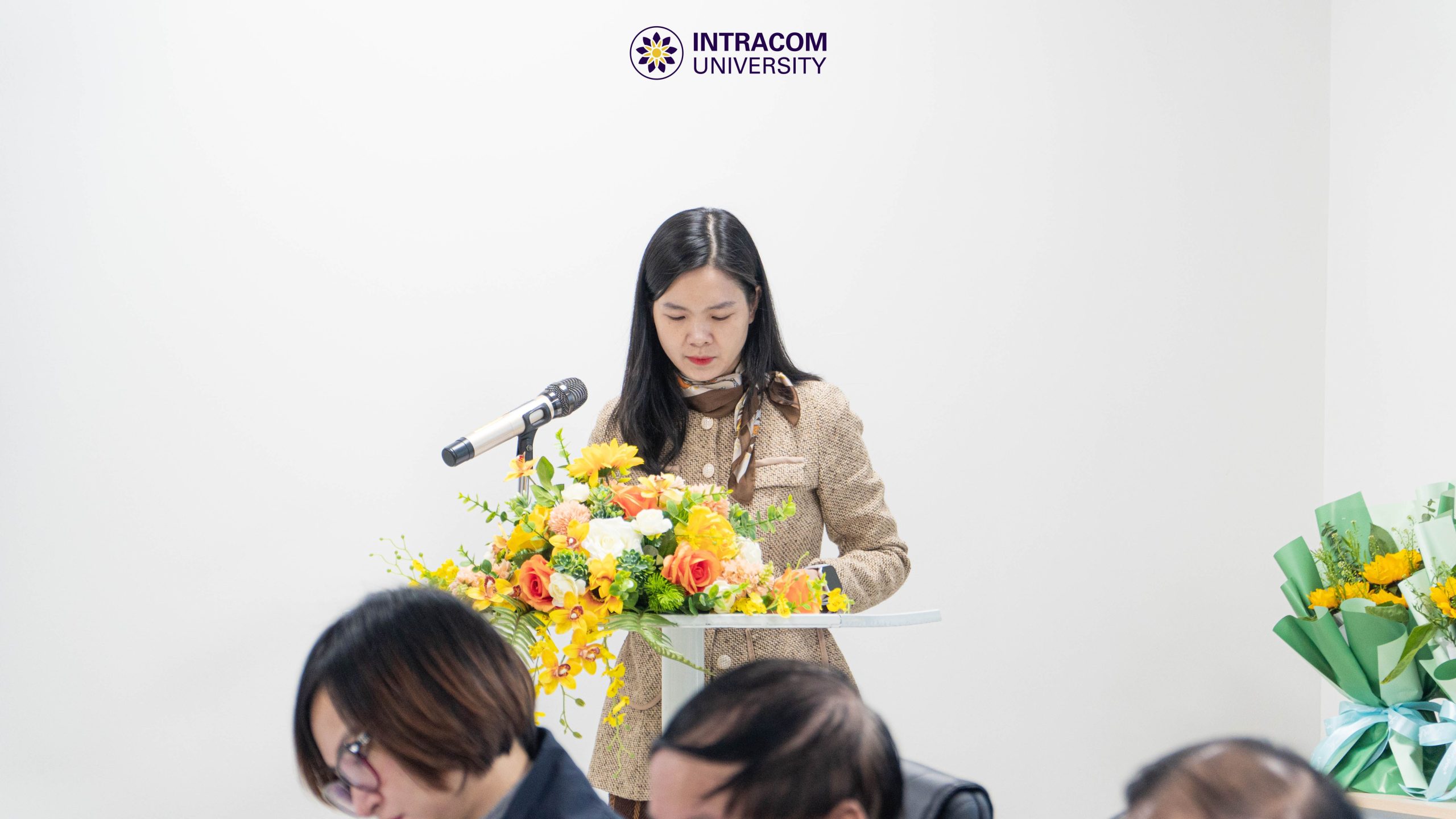 Chương trình Hội nghị Giao ban tháng 1/2026 của Trường Đại học Intracom: Kiện toàn bộ máy và định hướng nhiệm vụ trọng tâm đầu năm 3 BES02224 11zon scaled
