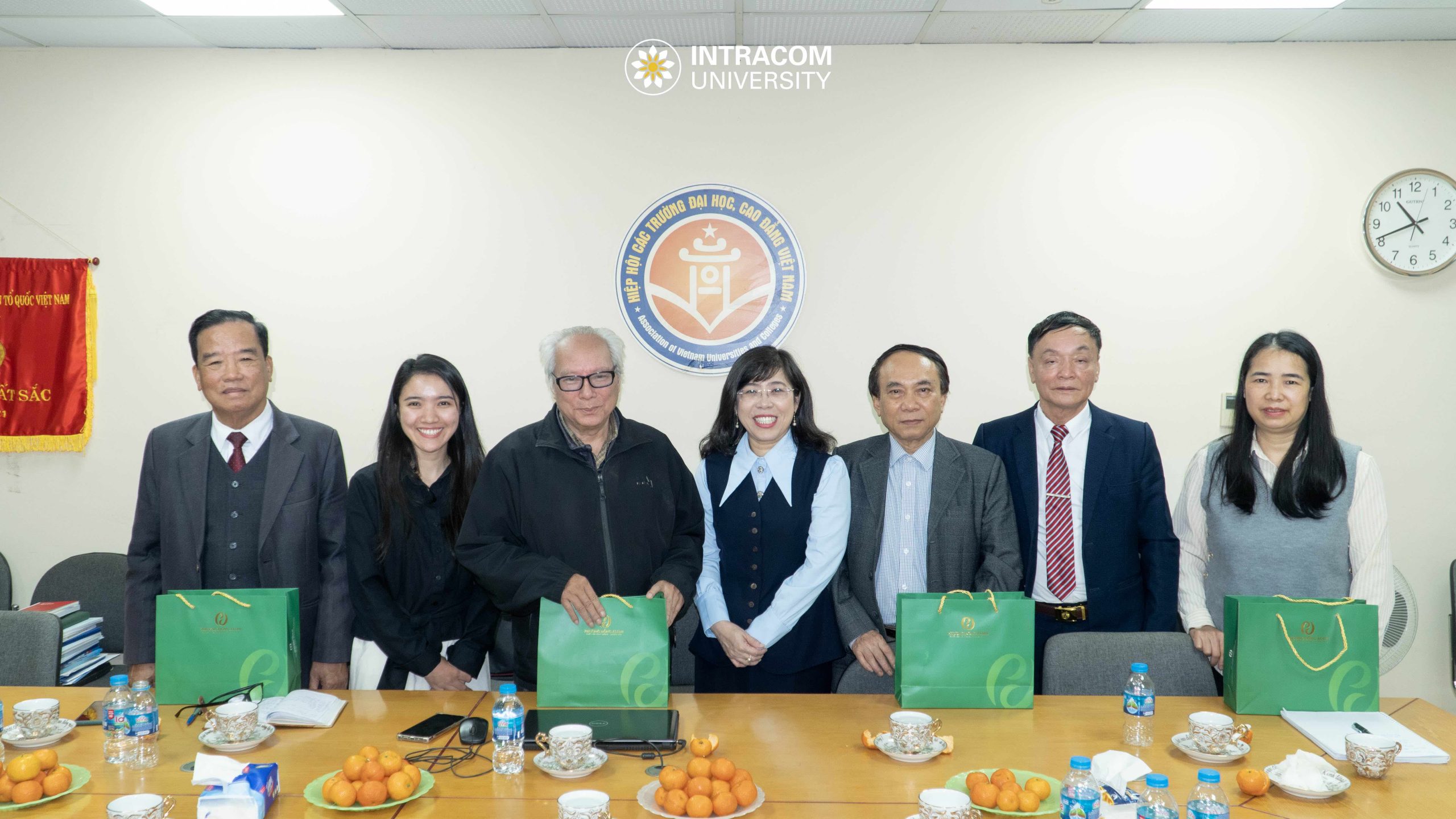 Trường Đại học Intracom ghi dấu mốc gia nhập Hiệp hội Các trường đại học, cao đẳng Việt Nam 13 BES03087 11zon scaled
