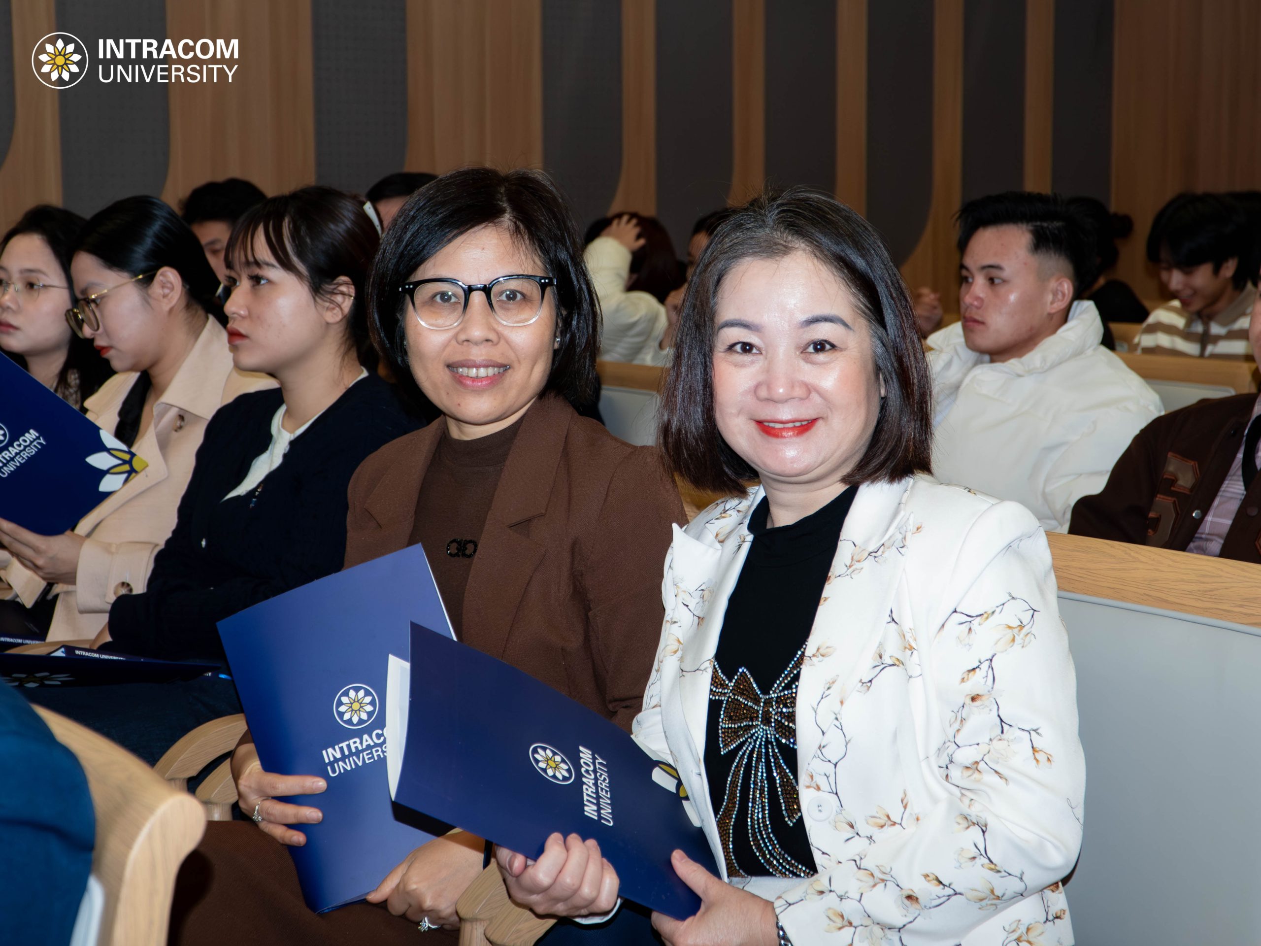 Chương trình hội thảo quốc tế: “Thúc đẩy ứng dụng khoa học và công nghệ vào cuộc sống - Từ lý thuyết đến thực tiễn” 20 BES04032 Enhanced NR scaled