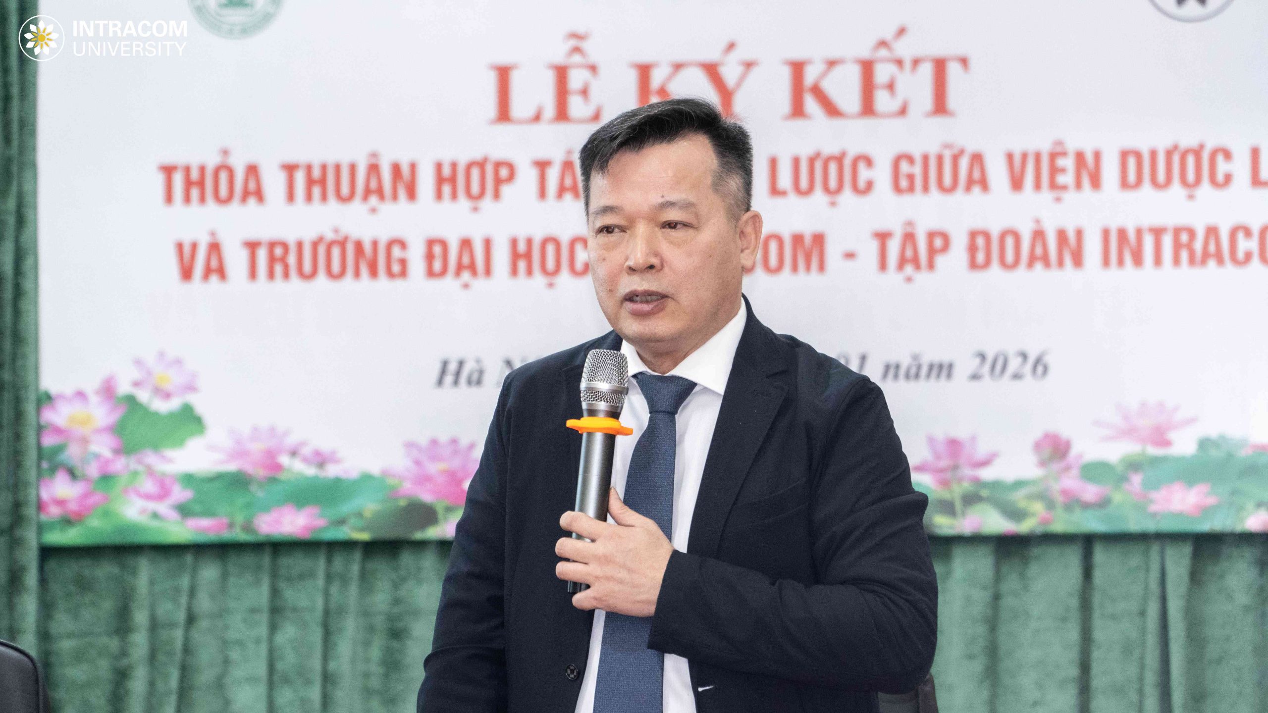 Lễ ký kết thoả thuận hợp tác chiến lược giữa Viện Dược liệu và Trường Đại học Intracom 9 BES04517 11zon 1 scaled
