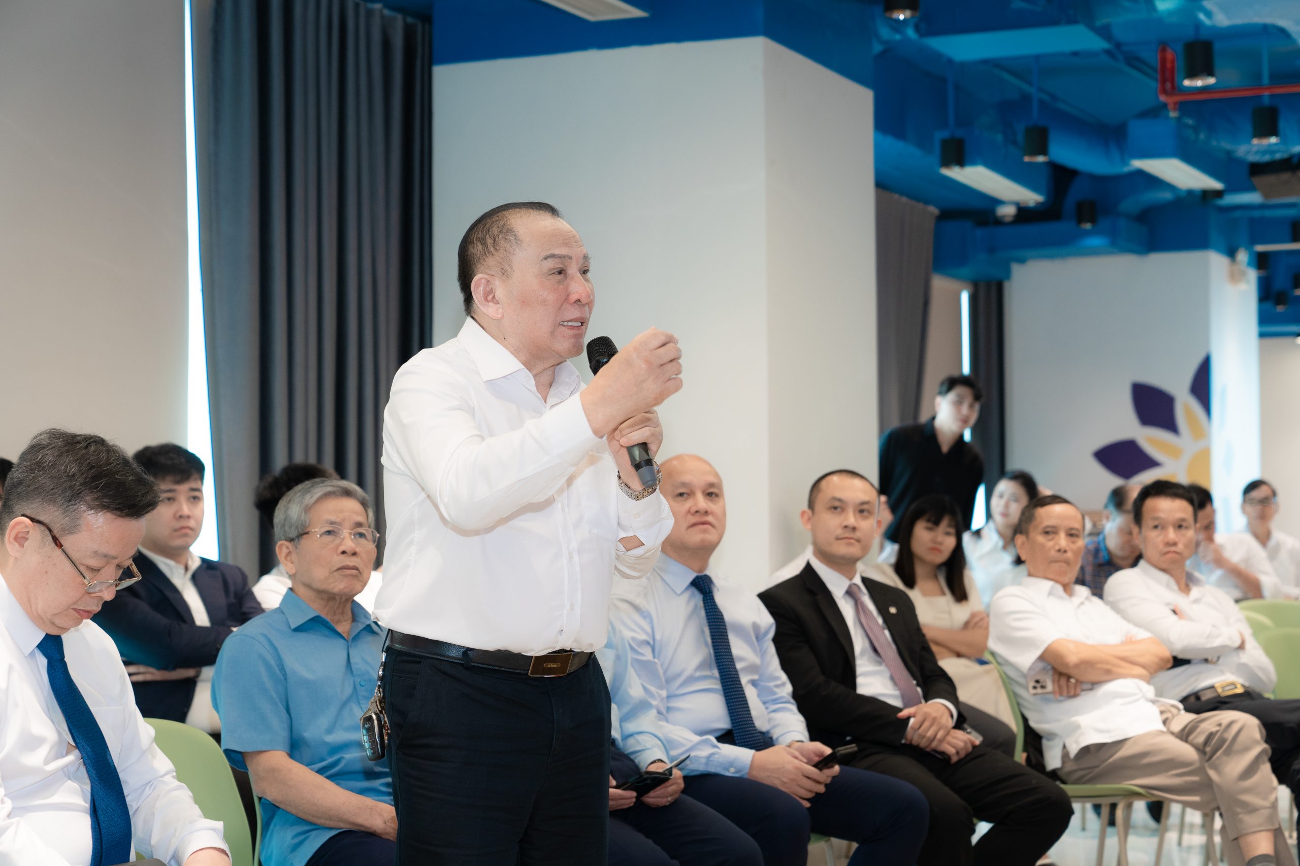 Trường Đại học Intracom tổ chức Hội thảo “Phòng ngừa rủi ro pháp lý trong quản trị doanh nghiệp”