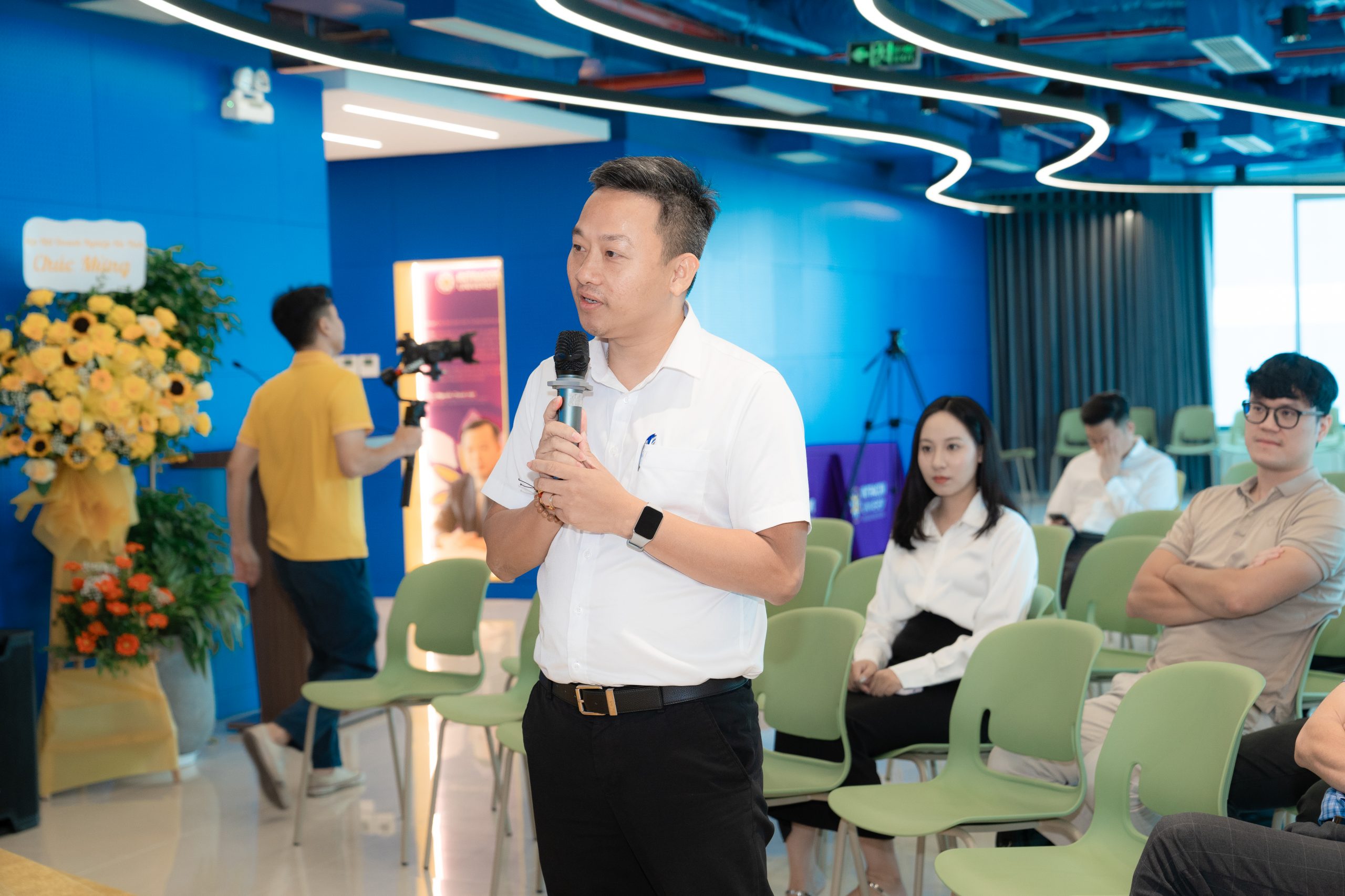 Trường Đại học Intracom tổ chức Hội thảo “Phòng ngừa rủi ro pháp lý trong quản trị doanh nghiệp”
