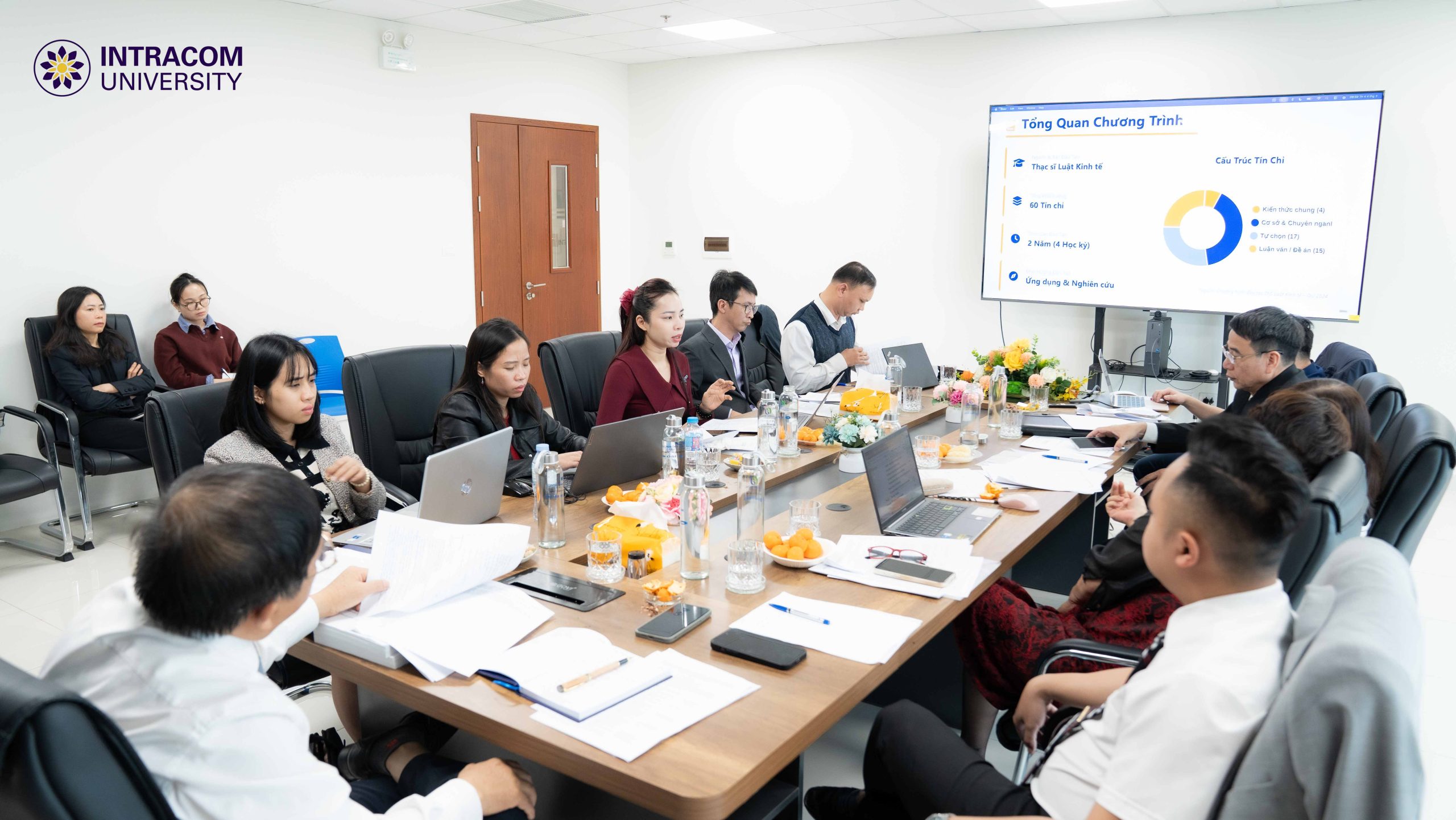 Khoa Luật tổ chức tọa đàm khoa học về mục tiêu, chuẩn đầu ra và khung chương trình đào tạo ngành Luật 5 DSC02702 11zon scaled
