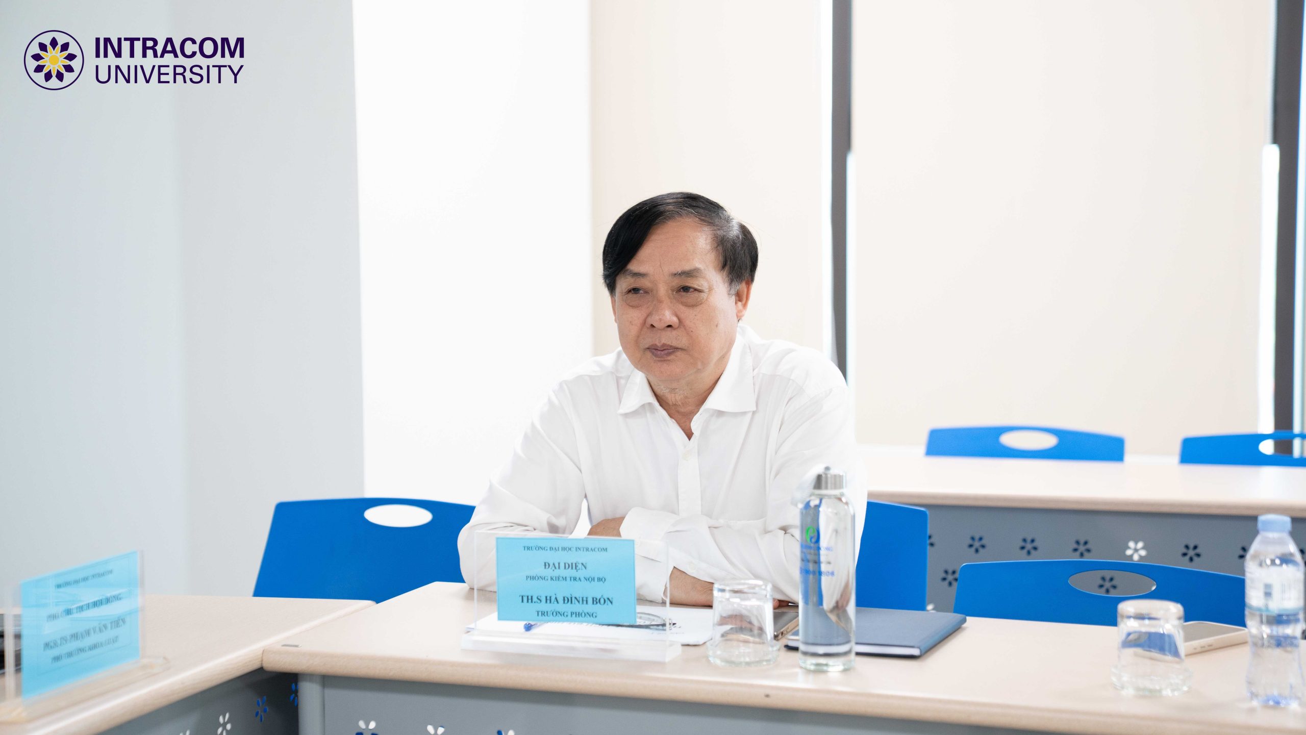 Khoa Luật tổ chức đánh giá duyệt giảng cấp Trường cho ứng viên ứng tuyển vị trí Giảng viên cơ hữu 5 DSC03117 11zon scaled