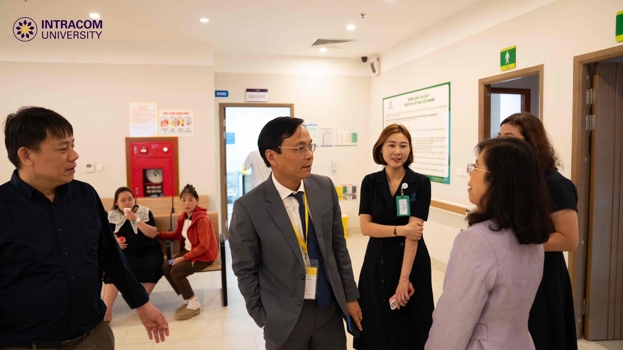 Trường Đại học Intracom tổ chức Khảo sát sơ bộ phục vụ đánh giá ngoài cơ sở giáo dục 22 DSC03858 11zon scaled