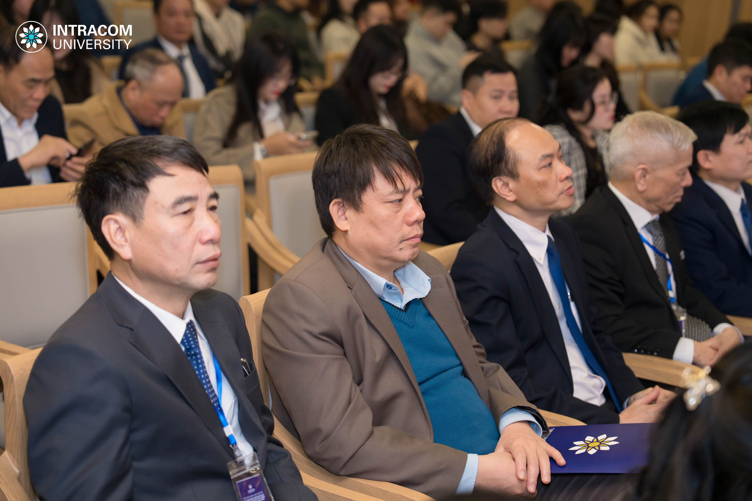 Chương trình hội thảo quốc tế: “Thúc đẩy ứng dụng khoa học và công nghệ vào cuộc sống - Từ lý thuyết đến thực tiễn” 19 DSC05860 1 1