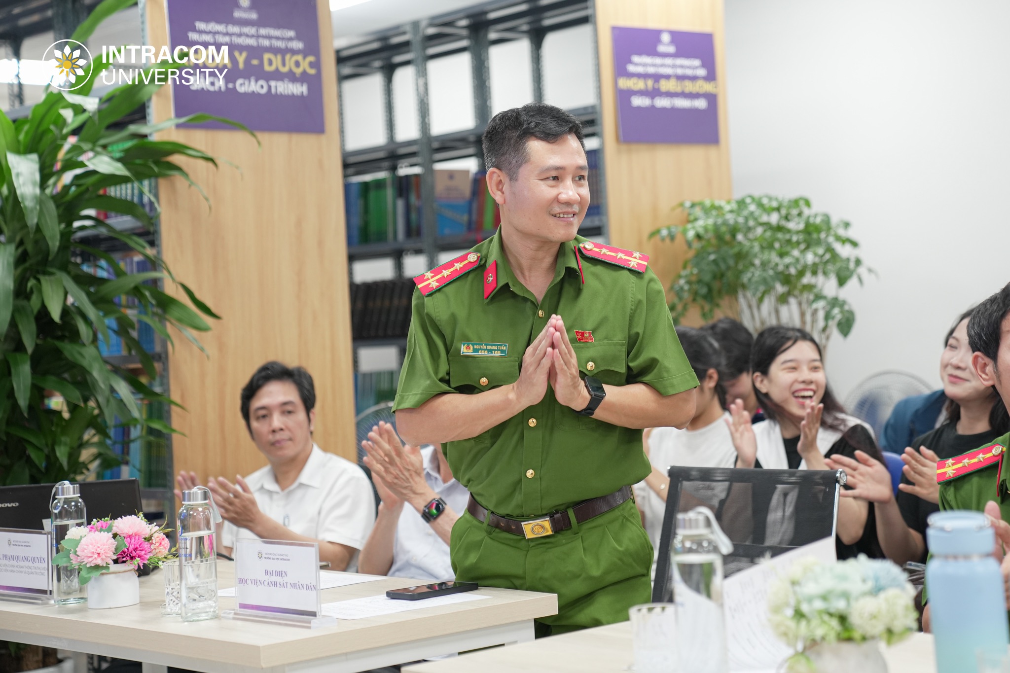 Unleashing knowledge - Creating the future on the occasion of Vietnam Book and Reading Culture Day at Intracom 3 University Vietnam Book and Reading Culture Day