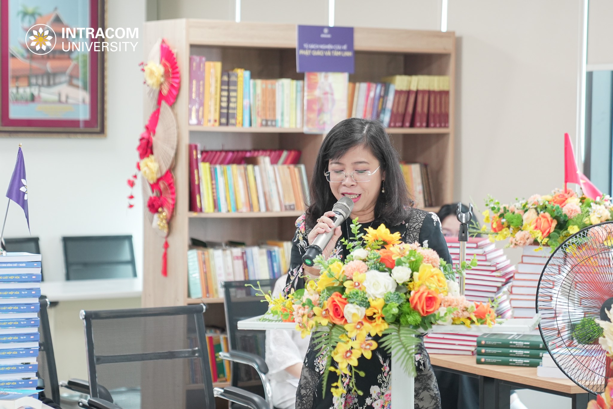 Unleashing knowledge - Creating the future on the occasion of Vietnam Book and Reading Culture Day at Intracom 7 University Vietnam Book and Reading Culture Day