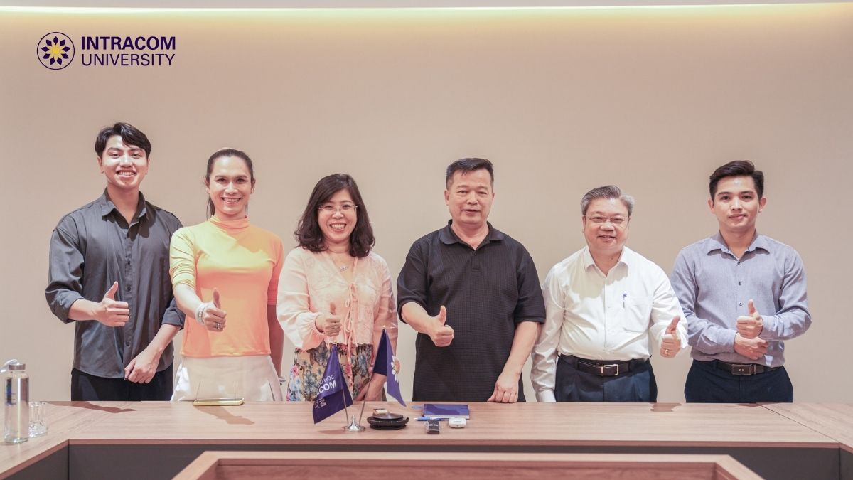 Associate Professor and PhD Bui Van Dung Supports Intracom University’s Efforts to Improve Training Quality