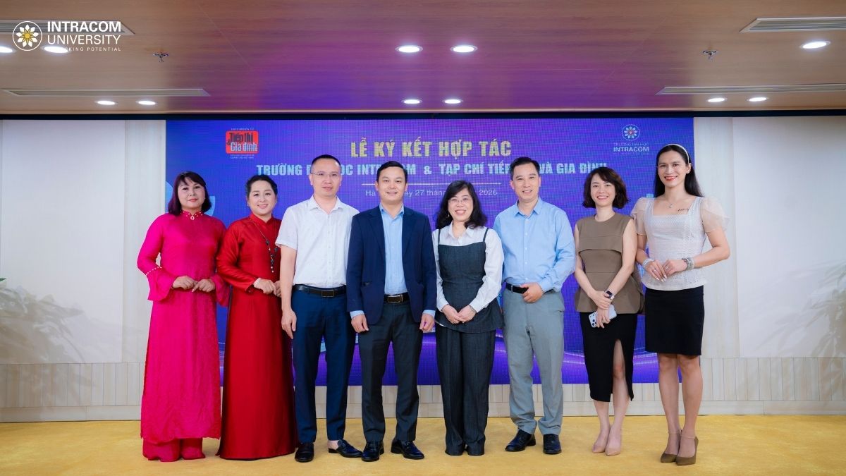 Intracom University Signs a Strategic Cooperation Agreement with Marketing and Family Magazine, Promoting Brand Communications and Developing Communications Human Resources 4 INTRACOM TEACHING SCHOOL KY KET HOP TAC CHIEN LUOC WITH TAP FOR EXAMINATION AND FAMILY DIET 1