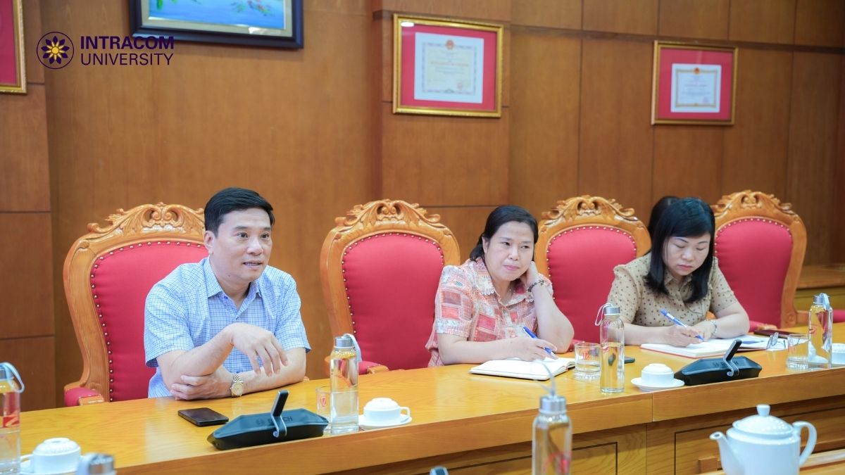 Intracom University Works With National Political Publishing House, Expanding Cooperation Orientation 3 Representative of Truth National Political Publishing House