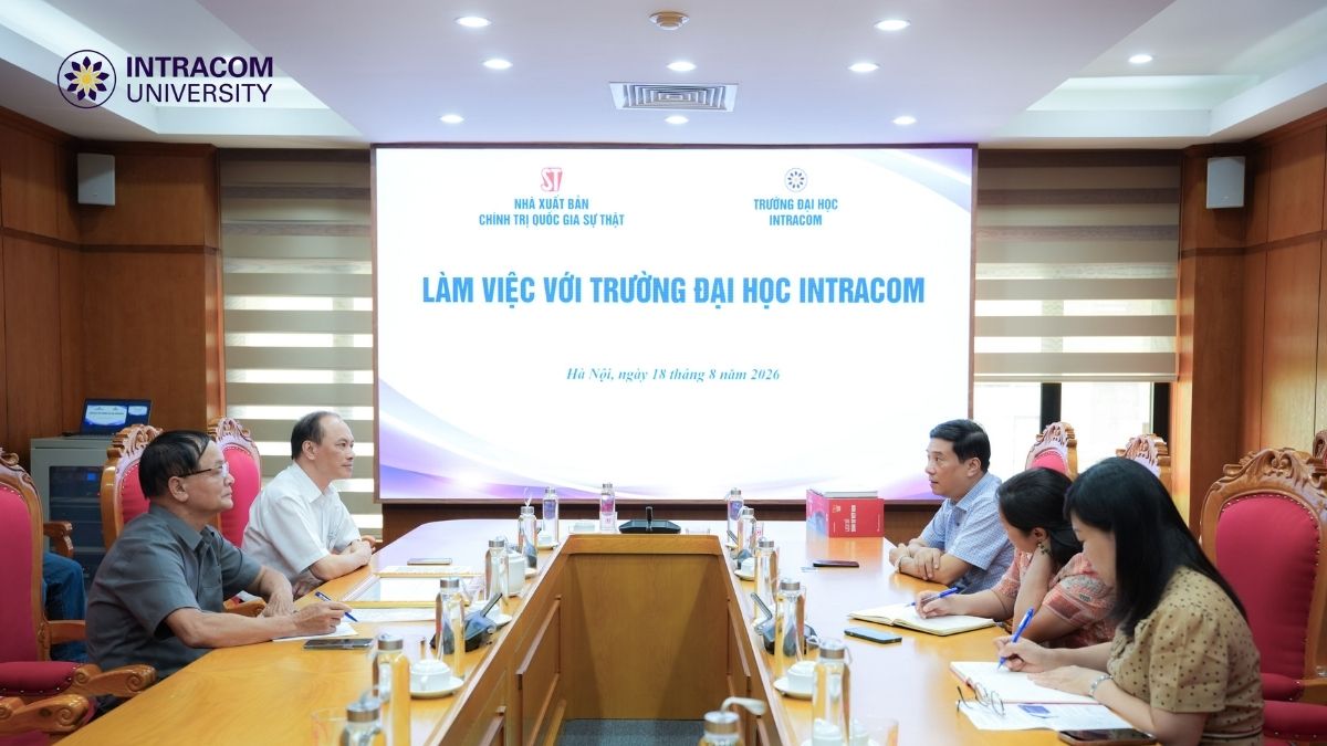 Intracom University Works With National Political Publishing House, Expanding Cooperation Orientation 4 Representatives of Intracom University and National Political Publishing House The Truth discuss cooperation directions