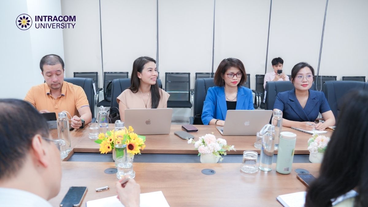 Trường Đại học Intracom và FUNiX thúc đẩy hợp tác đào tạo, phát triển nguồn nhân lực công nghệ 4 Đại diện phía Công ty Cổ phần Giáo dục Trực tuyến FUNiX
