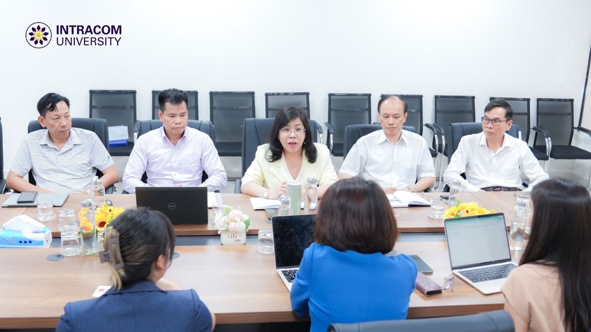 Trường Đại học Intracom và FUNiX thúc đẩy hợp tác đào tạo, phát triển nguồn nhân lực công nghệ 3 Đại diện phía Trường Đại học Intracom