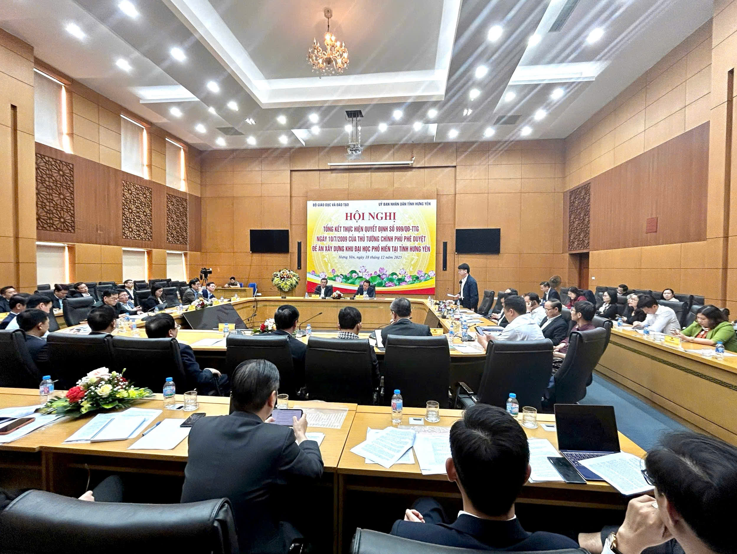 Conference Program to Summarize the Implementation of Decision No. 999/QD-TTG dated July 10, 2009 of the Prime Minister approving the Project to build Pho Hien University Area in Hung Yen 2 province doubt