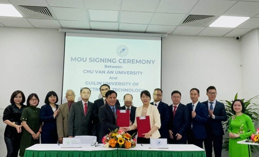 Signing a Memorandum of Understanding with Guilin 3 University of Electronic Science and Technology hop tac truong dai hoc khoa hoc ky thuat dien tu que lam 3