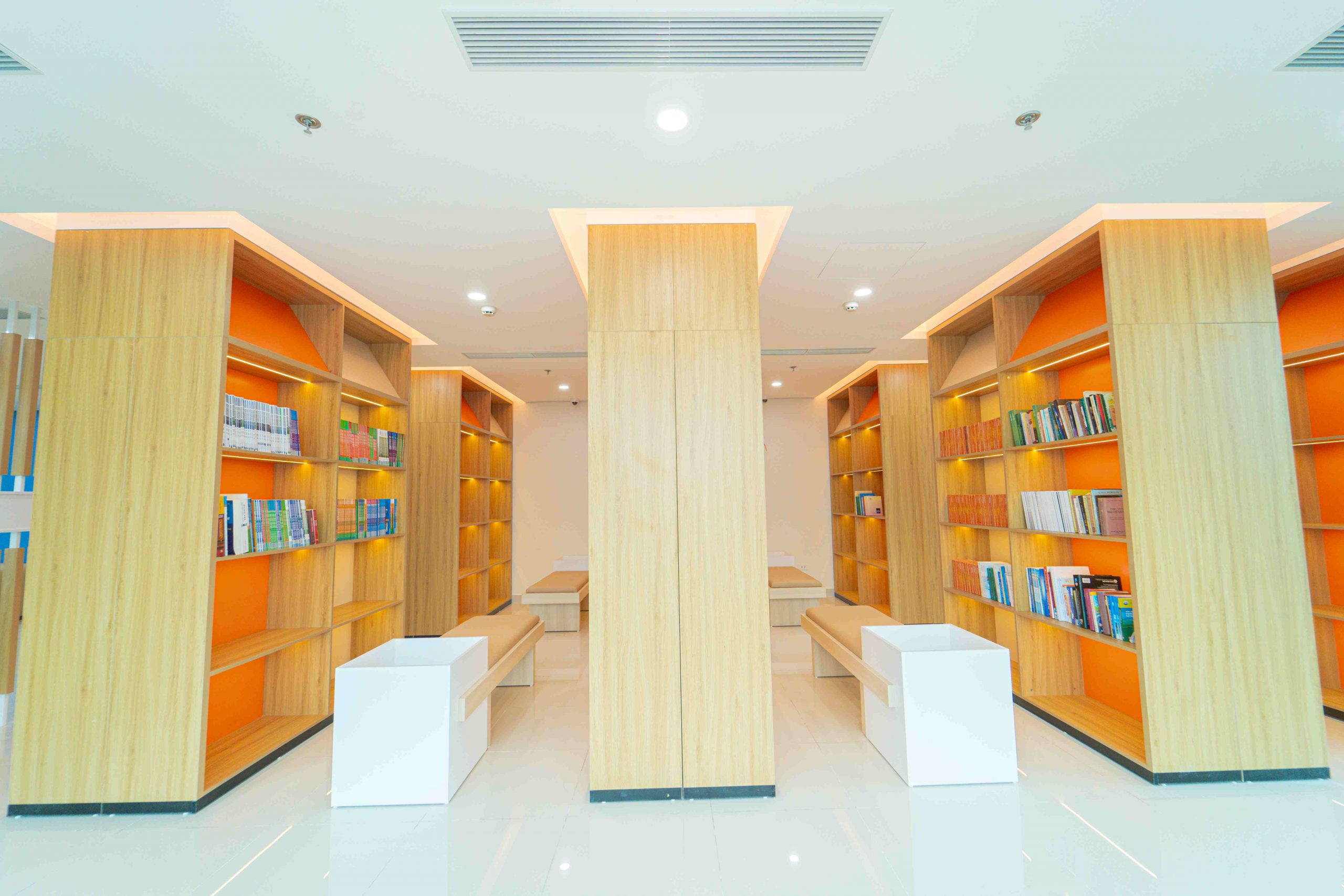 Đầu tư cho thư viện, đầu tư cho tri thức: Hướng đi nâng cao chất lượng đào tạo của Trường Đại học Intracom