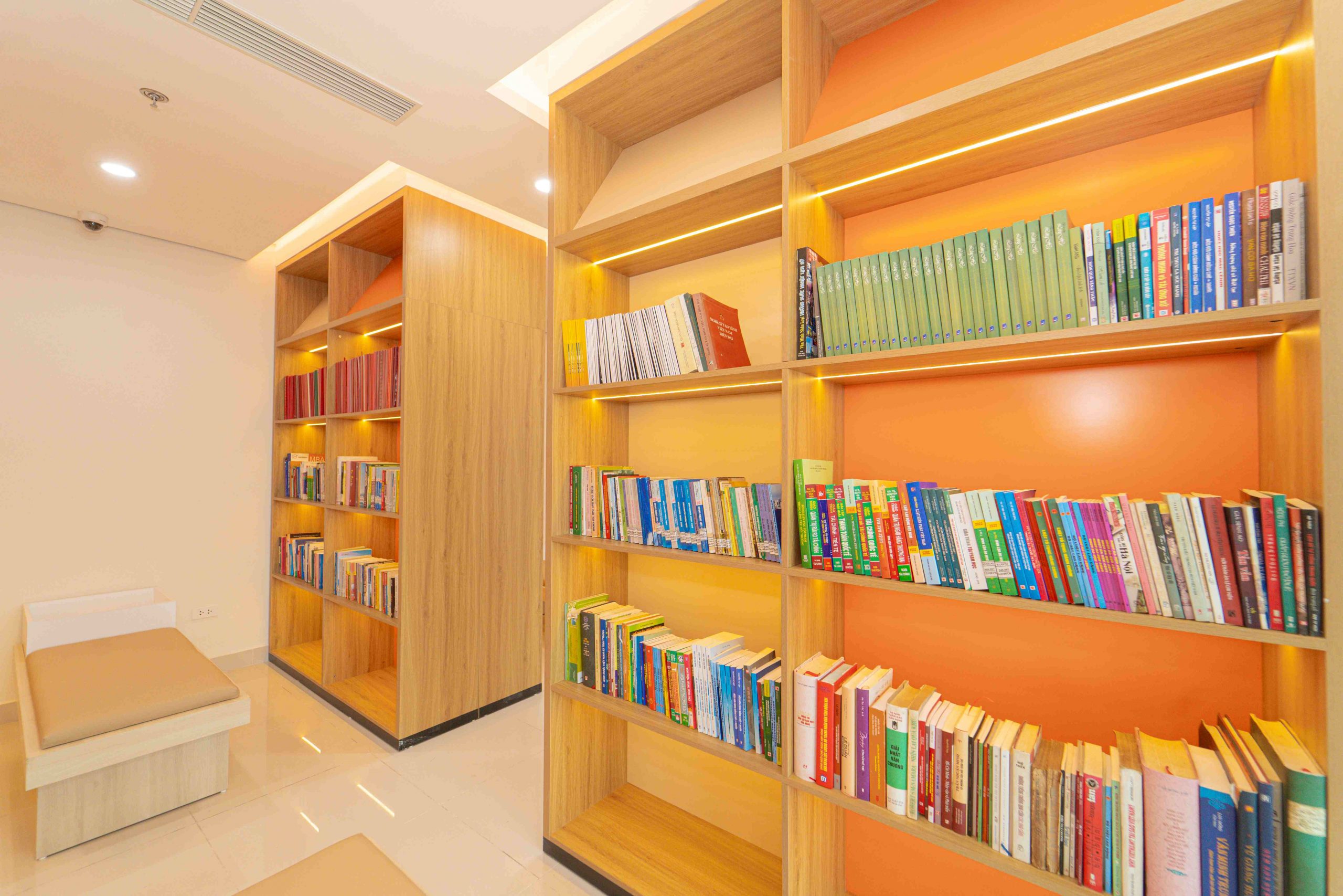 Đầu tư cho thư viện, đầu tư cho tri thức: Hướng đi nâng cao chất lượng đào tạo của Trường Đại học Intracom