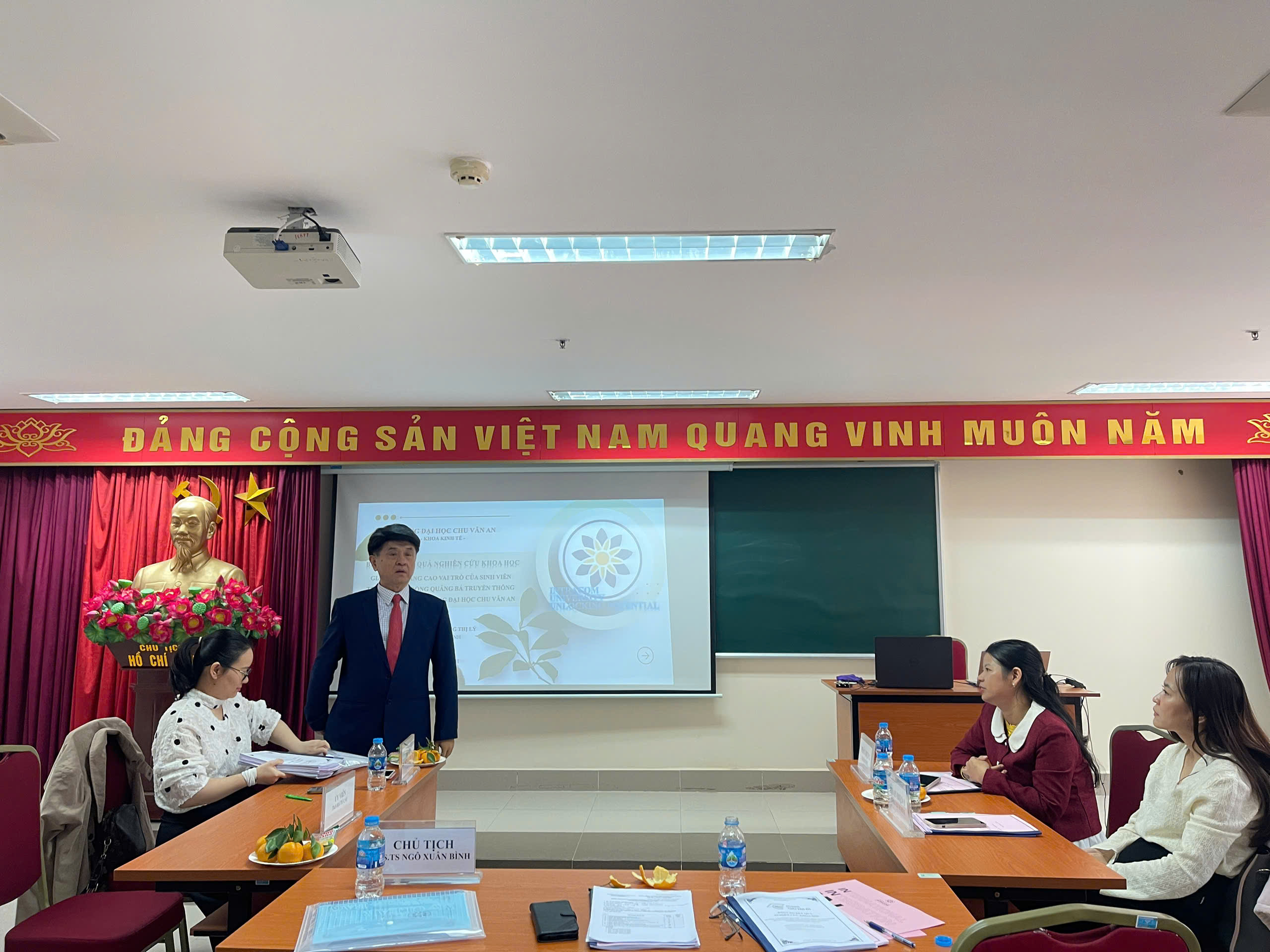 Faculty of Economics - Intracom University Organizes the Acceptance of Scientific Research Topics of Students for the 2024 - 2025 School Year 3 z7291789859241 593408cdb346824bad2fc7db32015145