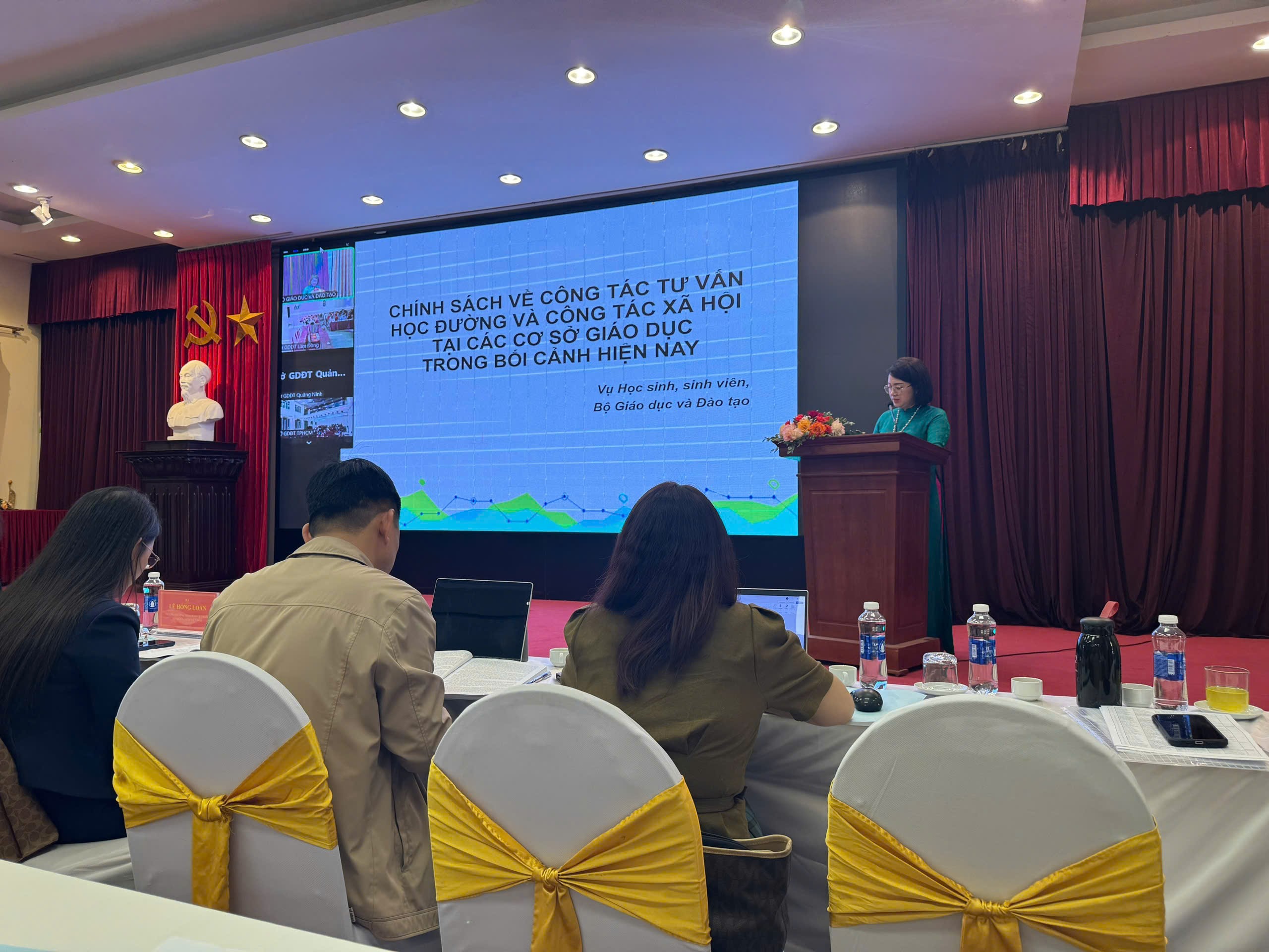 Hội nghị triển khai Công tác tư vấn học đường và Công tác xã hội trong ngành giáo dục đáp ứng yêu cầu kỷ nguyên số 4 z7367674356507 56a5e95d2197bfe61ae8acc81bc666f1