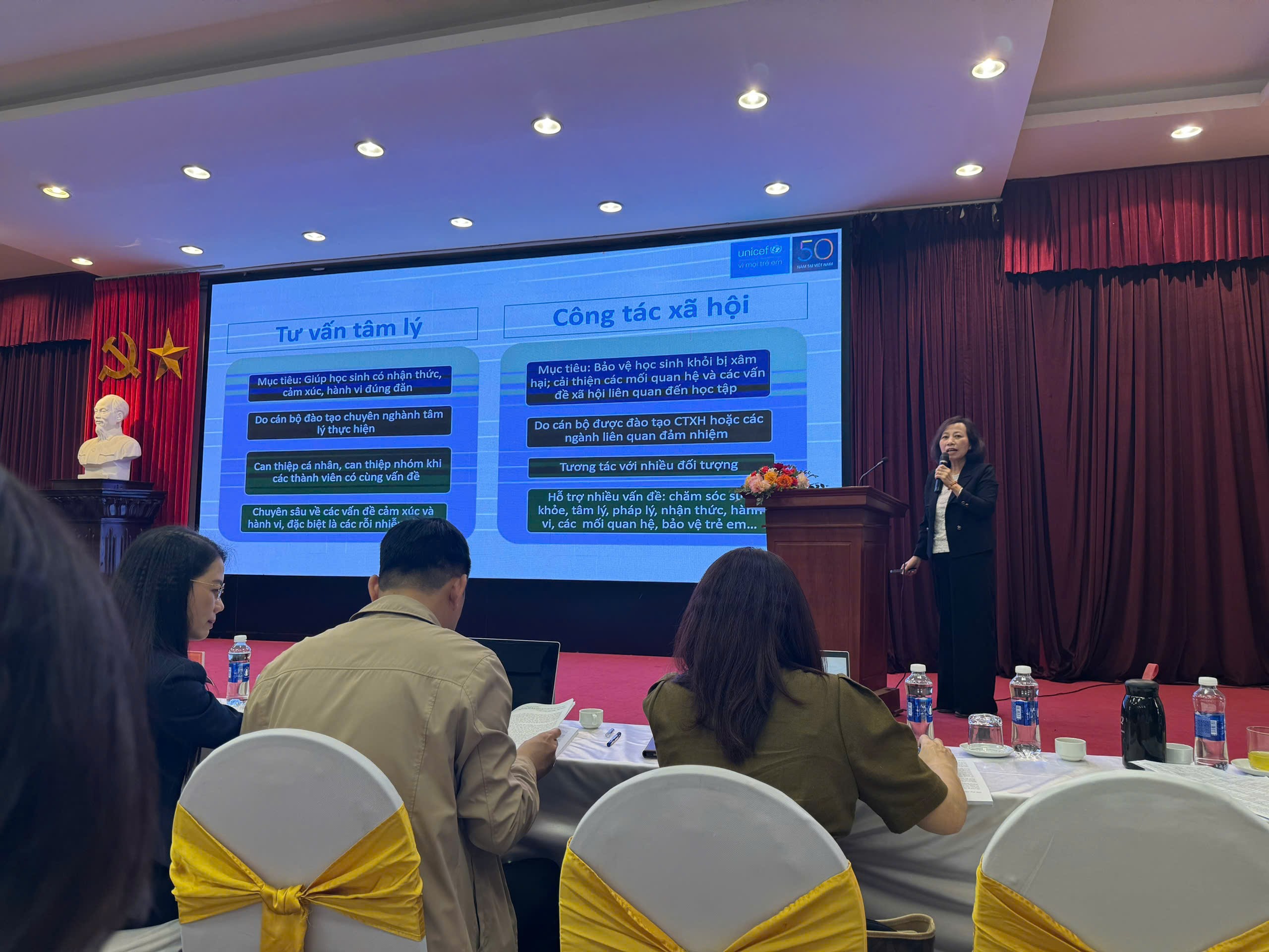 Hội nghị triển khai Công tác tư vấn học đường và Công tác xã hội trong ngành giáo dục đáp ứng yêu cầu kỷ nguyên số 6 z7367674356515 6e55165d0db02021526094b1b3b3c686